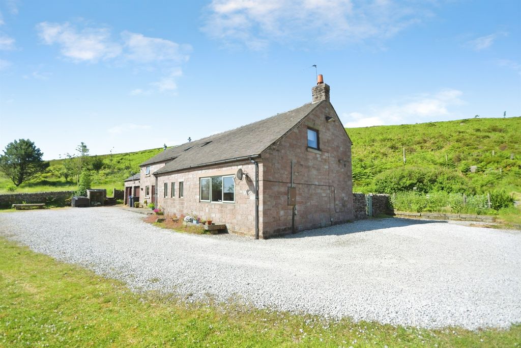 Property photo 2 of 33
