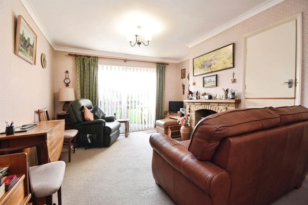 Property photo 3 of 13