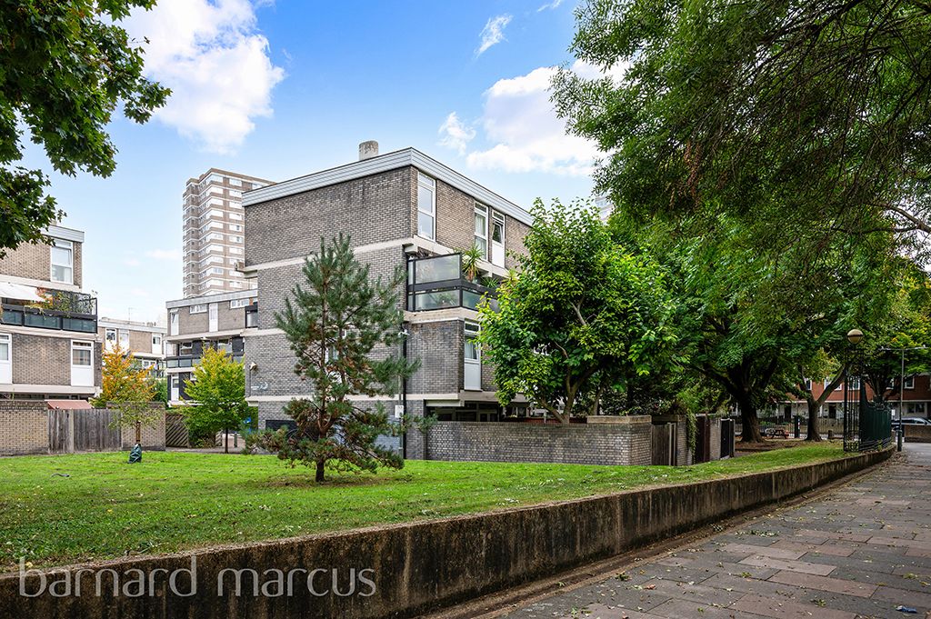 Property photo 3 of 8 Exterior