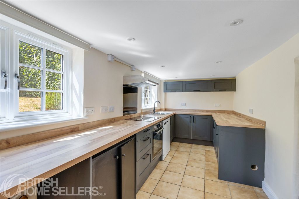 Property photo 2 of 14 Picture No. 06