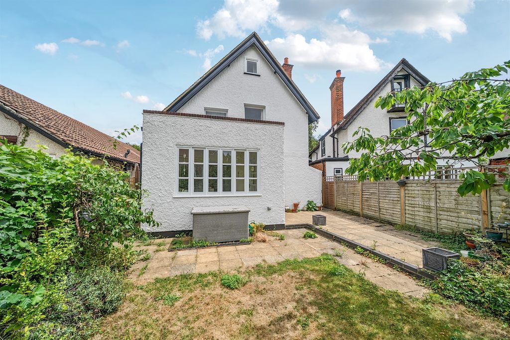 Additional image 13 of 6 bed detached house for saleEllington Road, Taplow, Maidenhead SL6