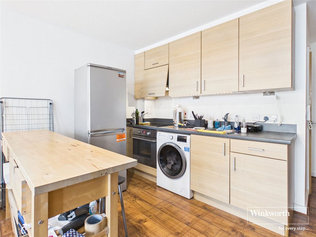Property photo 3 of 7 Open Plan Kitchen