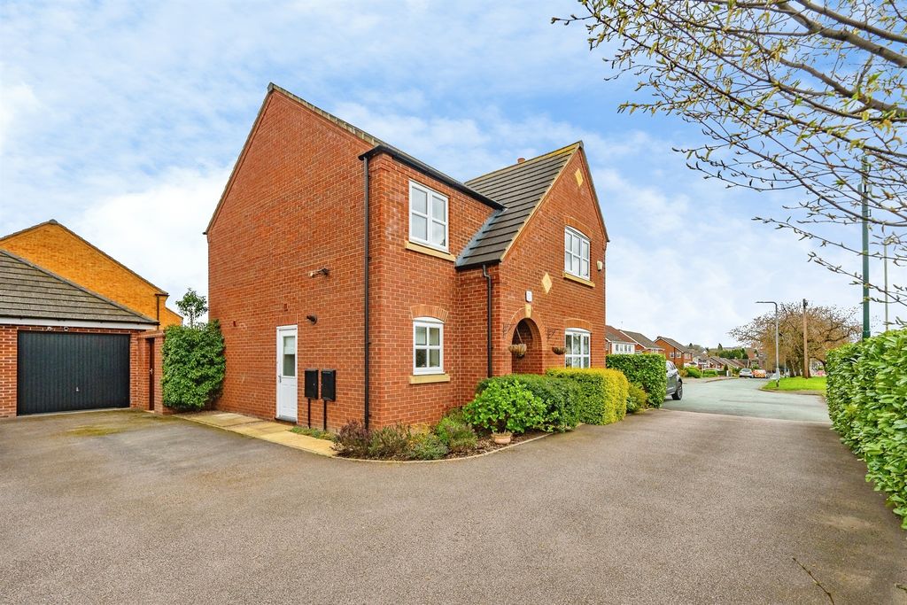 Property photo 1 of 22