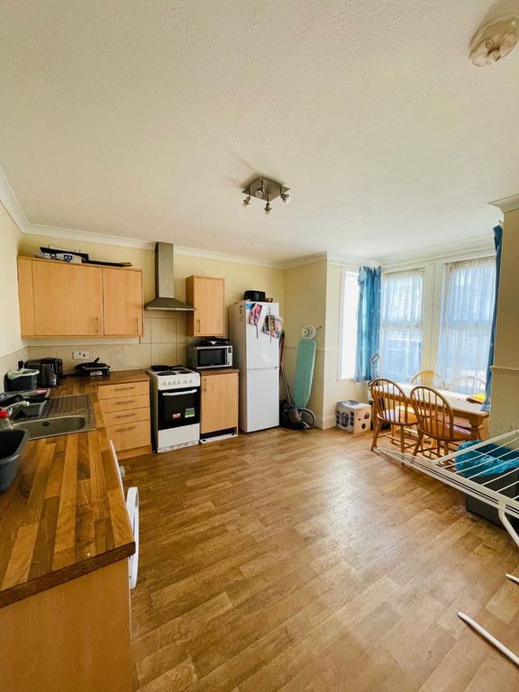 Property photo 3 of 7 4685252