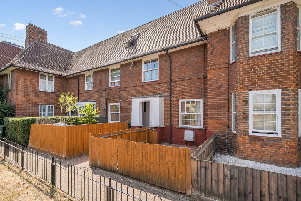 Property photo 1 of 9 1-6A7079977c51A-1...