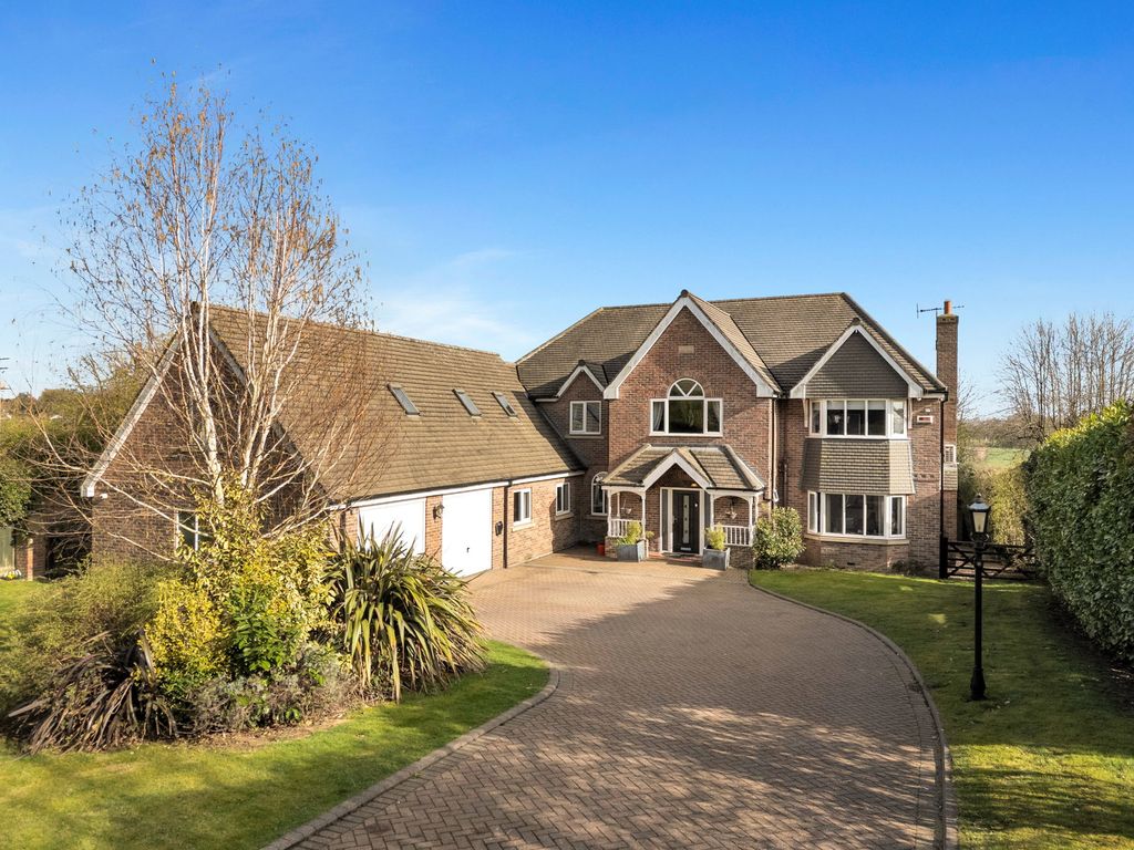 Property photo 1 of 48