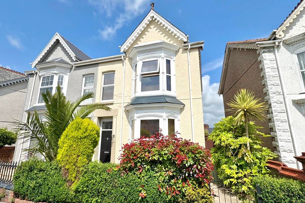Property photo 1 of 24