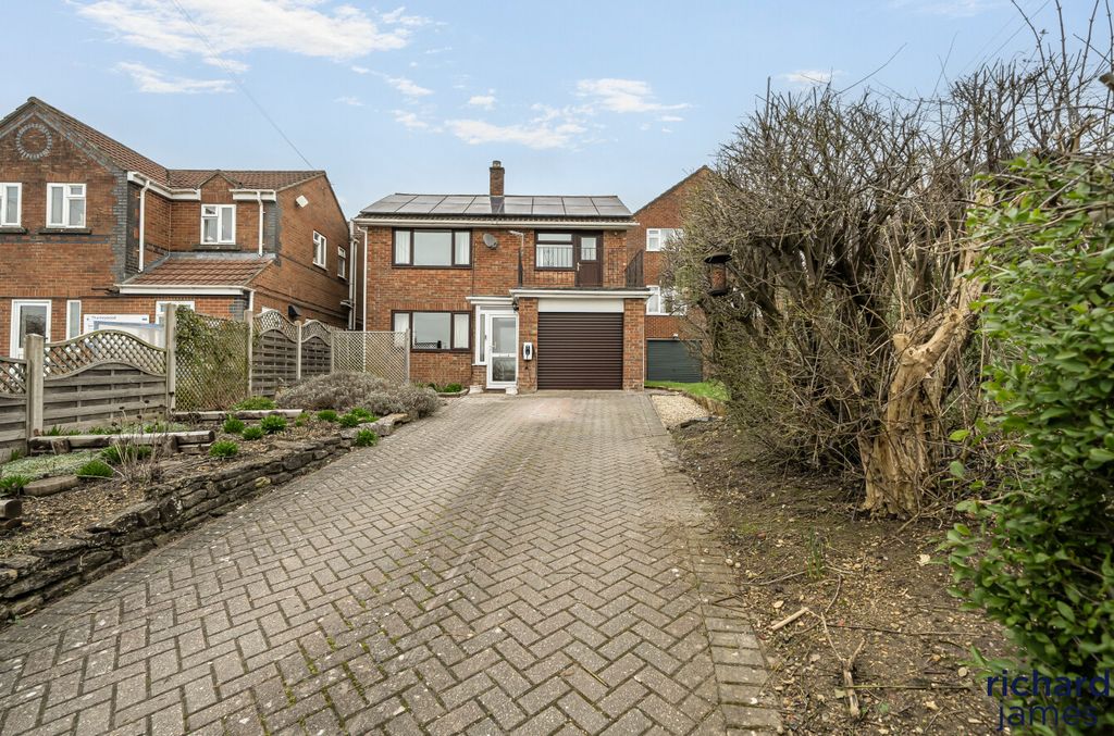 Property photo 1 of 11 E2Ddad65d98d43038A6B06d968296A77