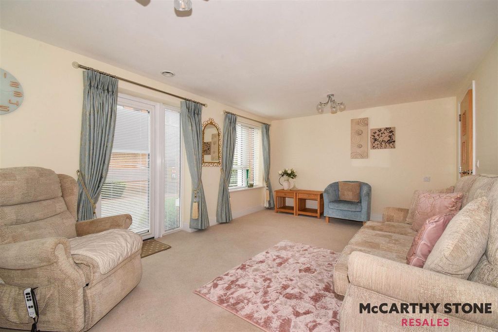 Property photo 2 of 25 18.Jpg