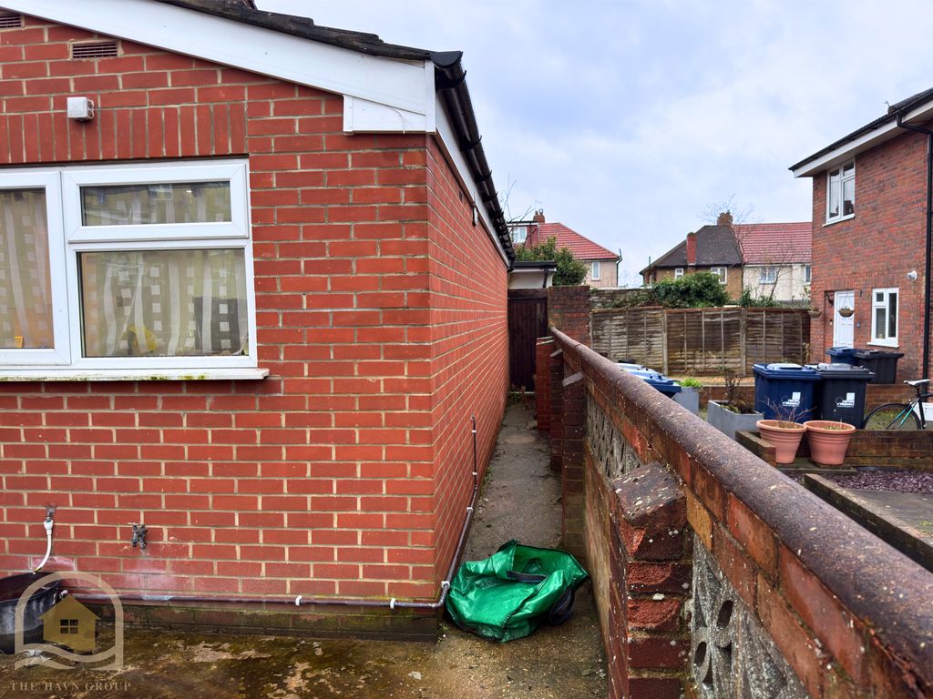 Property photo 3 of 23