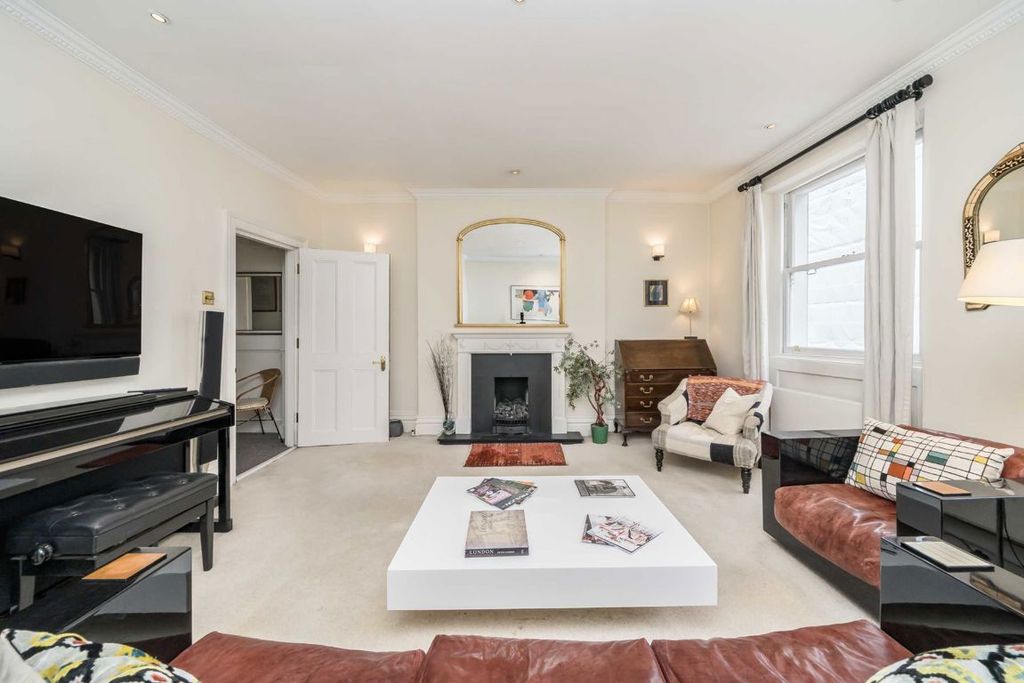 Property photo 3 of 8