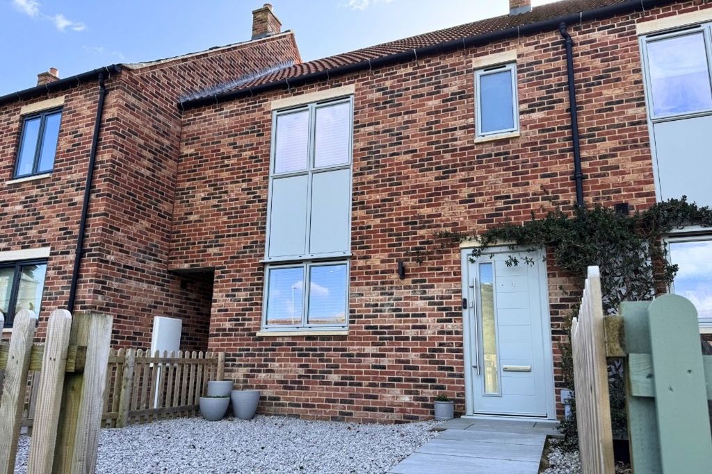 Property photo 2 of 27 Front View