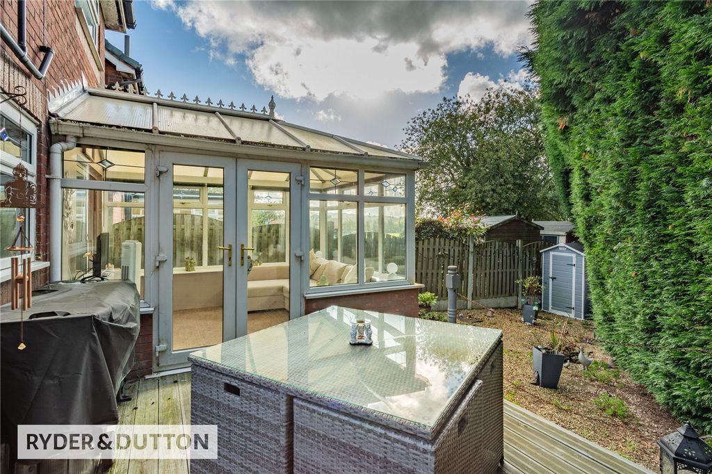 Property photo 2 of 24 Garden