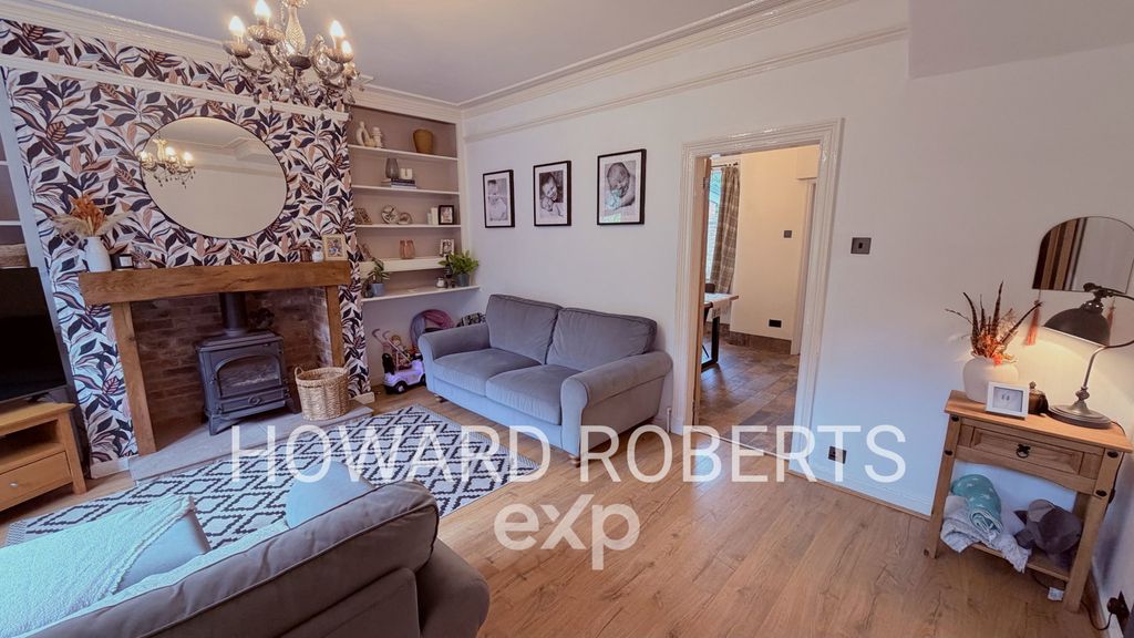Property photo 3 of 27