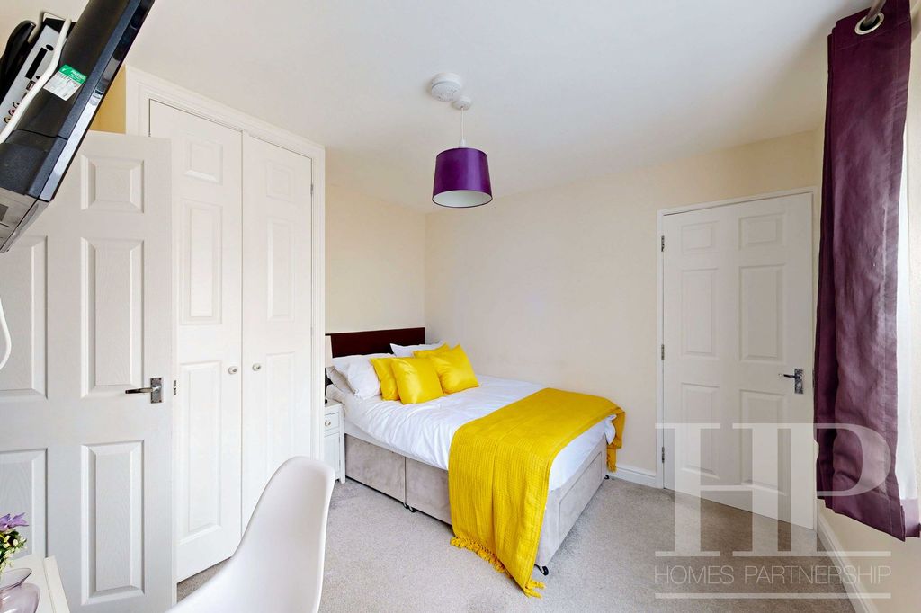 Property photo 3 of 8