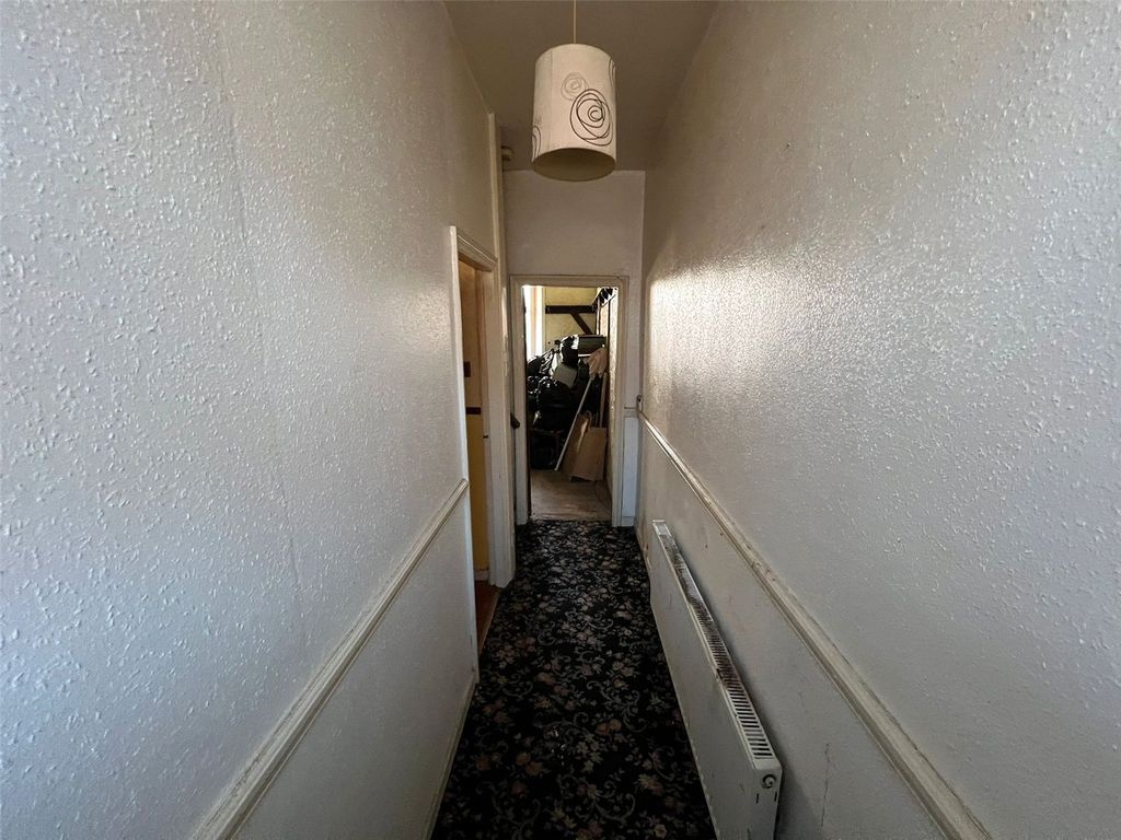 Property photo 2 of 15 Picture No. 14