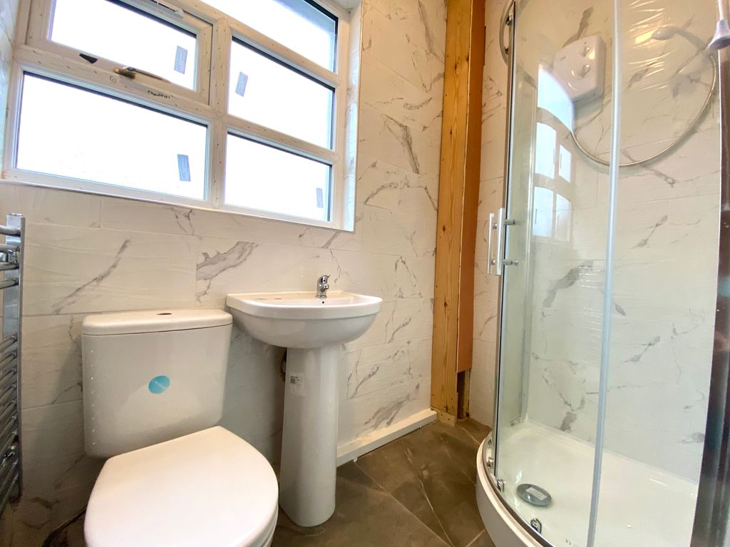 Property photo 3 of 3 Bedroom