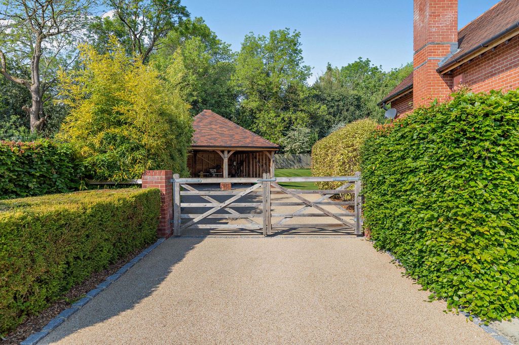Additional image 22 of 5 bed detached house for saleThe Shires, Littlewick Green, Berkshire SL6
