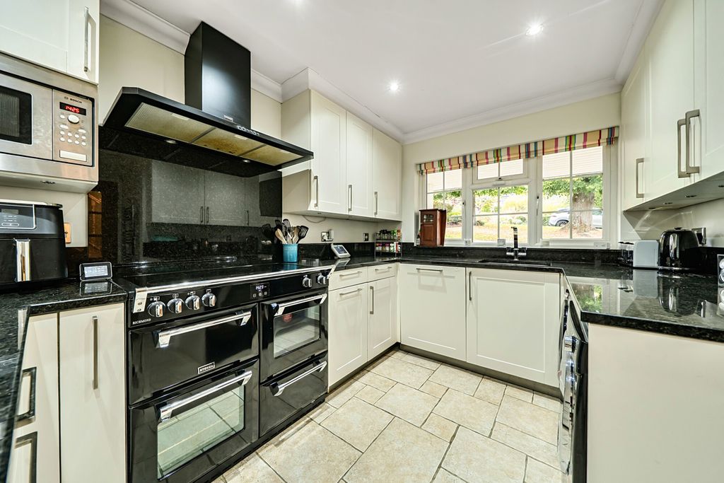 Property photo 2 of 31 1535258 (21).Jpg