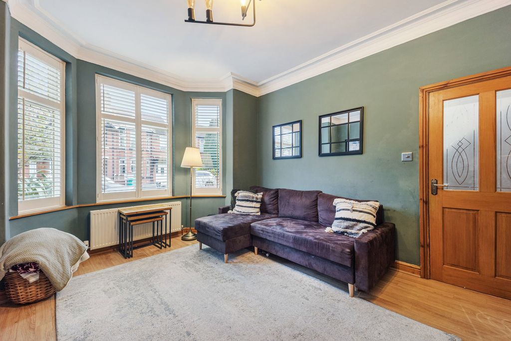 Property photo 3 of 23