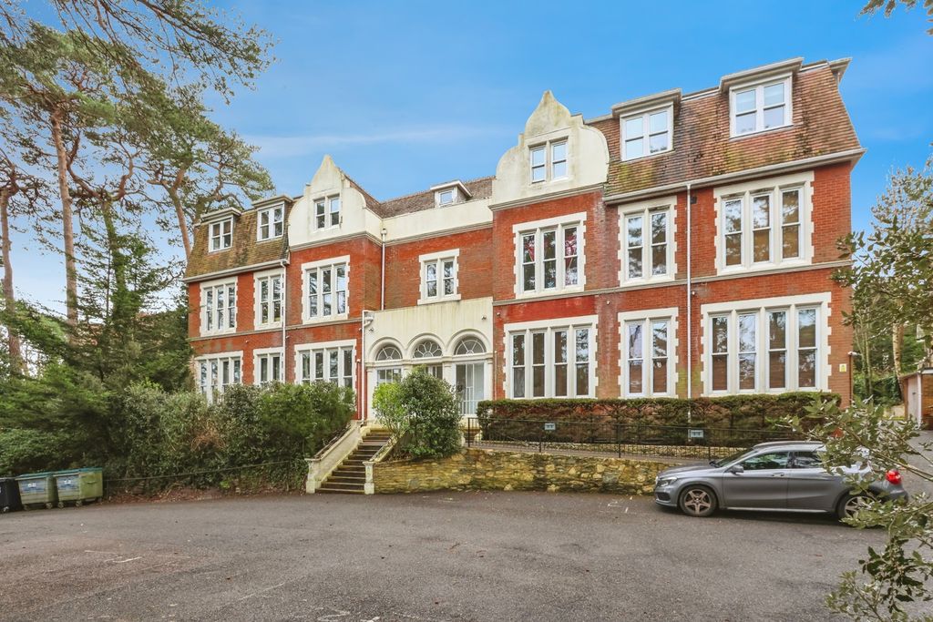 Property photo 1 of 18 Pbox-Img.Jpg