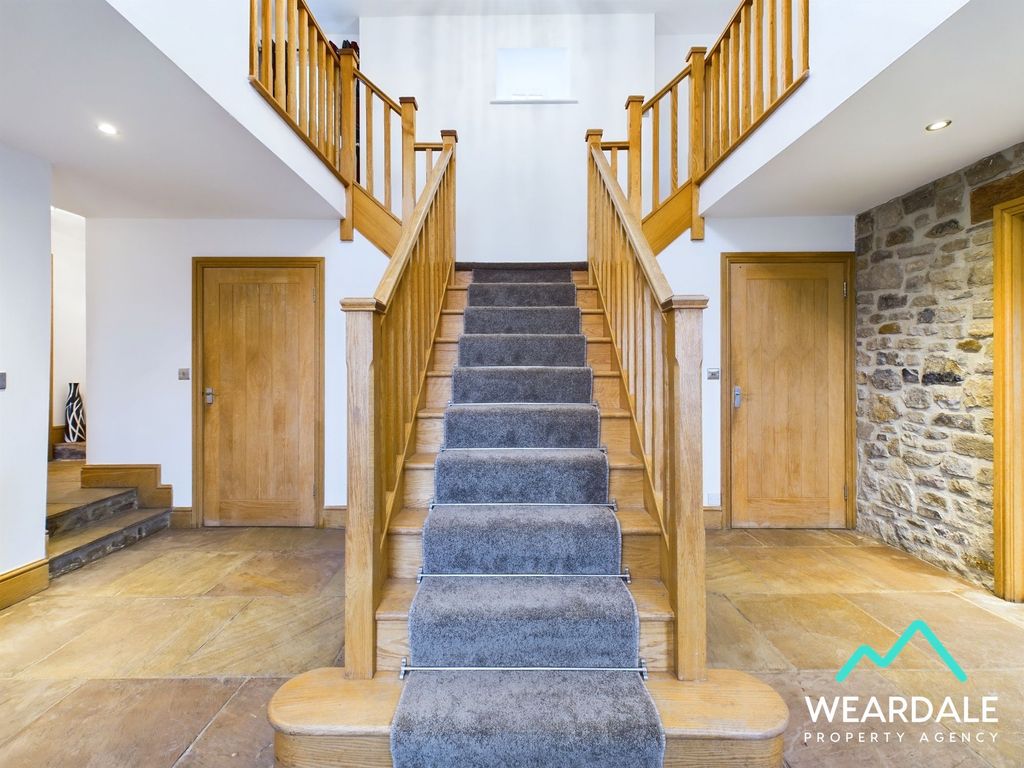 Property photo 3 of 68