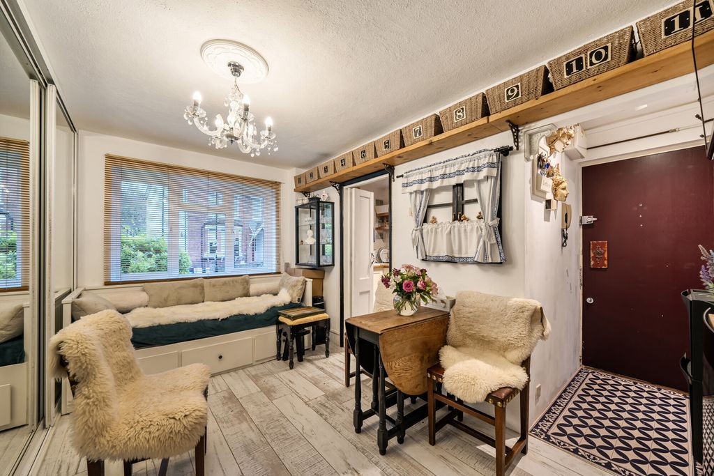 Property photo 3 of 19 1433735-14-69c2c8...