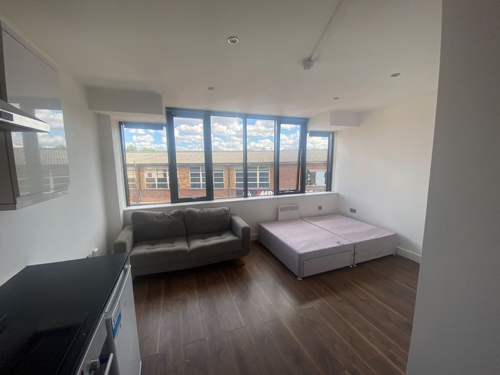 Property photo 1 of 6