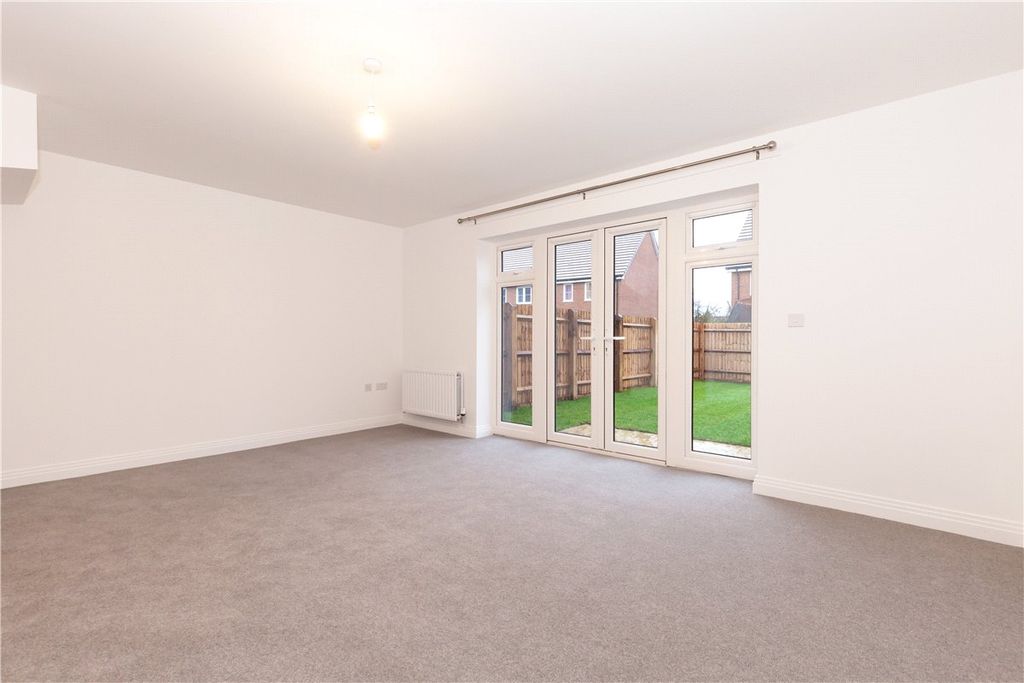 Property photo 2 of 12 Picture No. 23