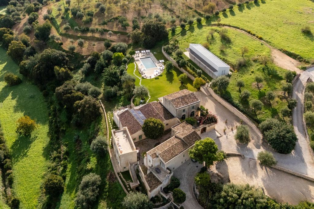 Property photo 1 of 35