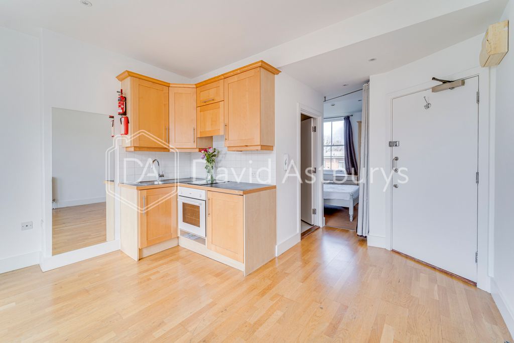 Property photo 3 of 8 Ndb09923_Enfused