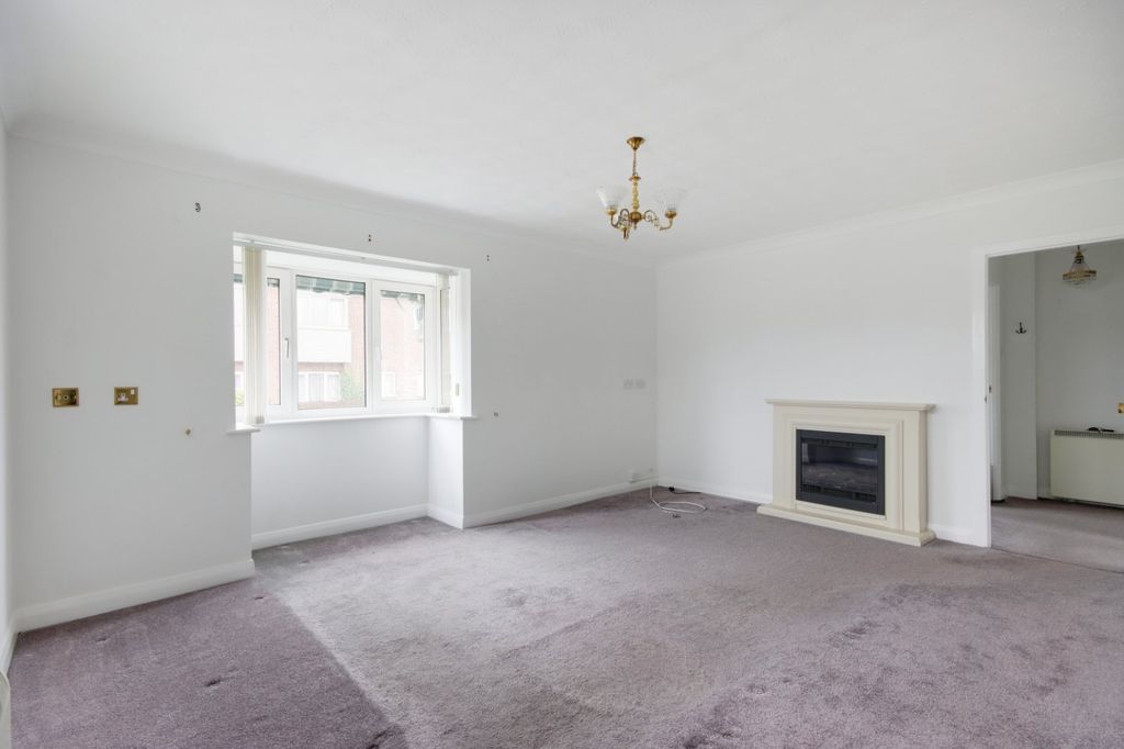 Additional image 5 of 2 bed flat for saleCavendish Square, Bramblefield Estate, Longfield DA3