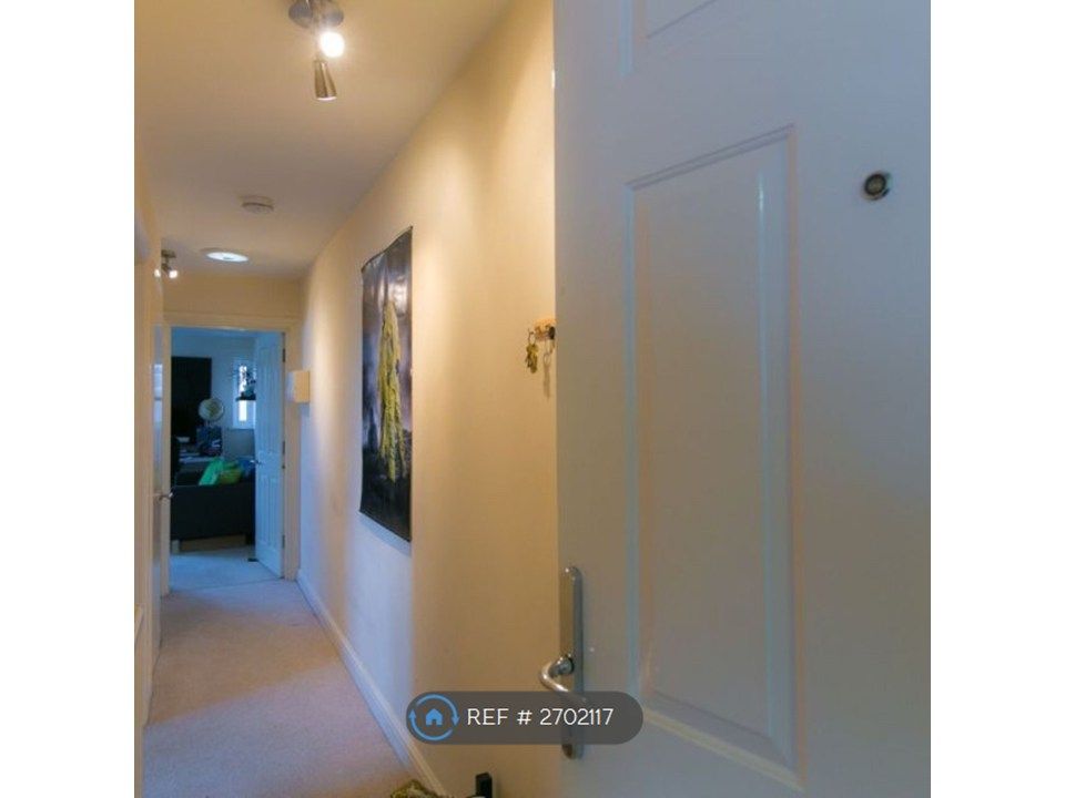 Property photo 3 of 5 Hall