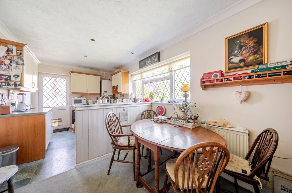 Property photo 3 of 13 1455947-17-69Fb08...