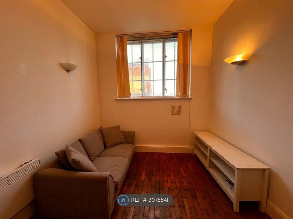 Property photo 3 of 13