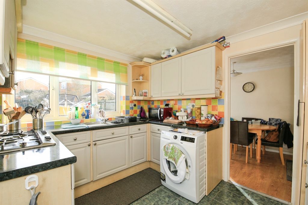 Property photo 2 of 13