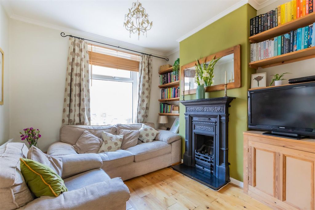 Property photo 3 of 16 82 (11 Of 16).Jpg