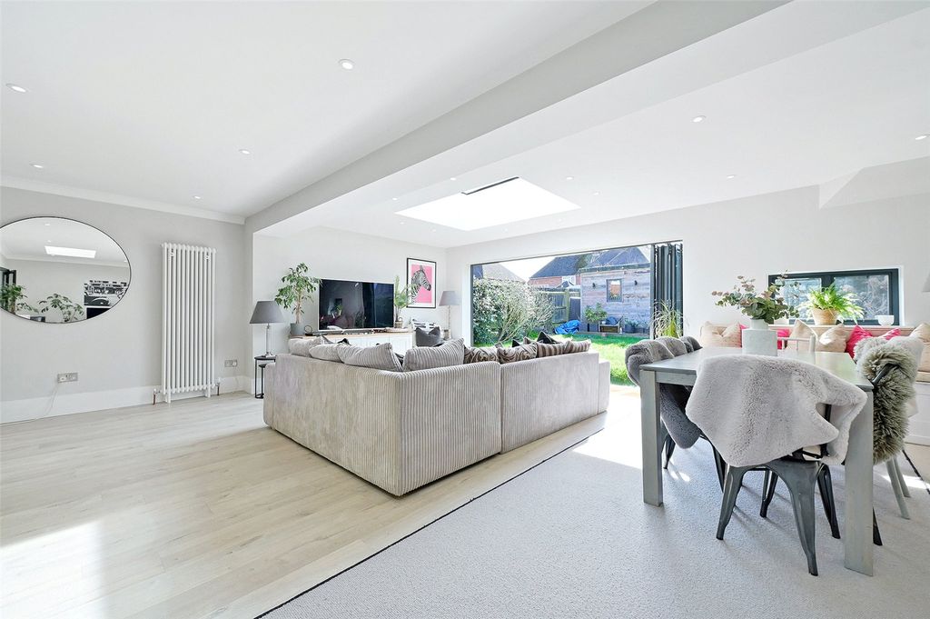 Property photo 2 of 10 Picture No. 01