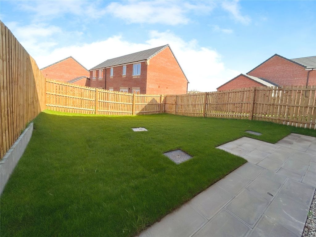 Property photo 3 of 11 Picture No. 21