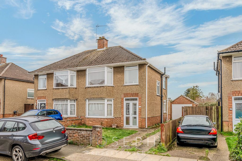 Property photo 1 of 13