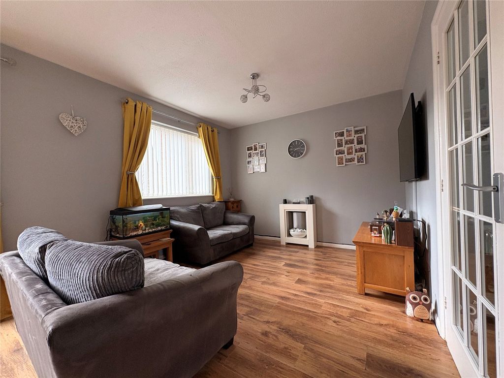 Property photo 3 of 25 Picture No. 06