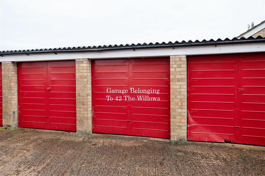 Property photo 2 of 19 Dsc_4044.Gif