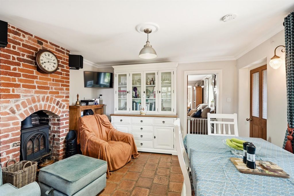 Property photo 3 of 13