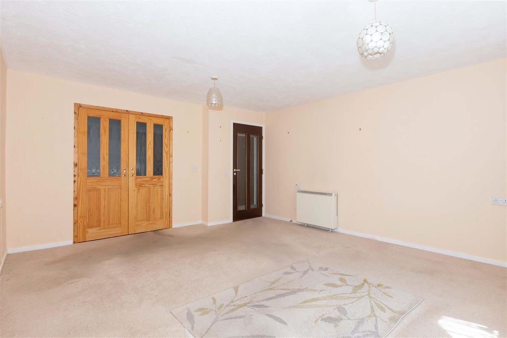 Property photo 3 of 8 Burleigh Court_5.Jpg