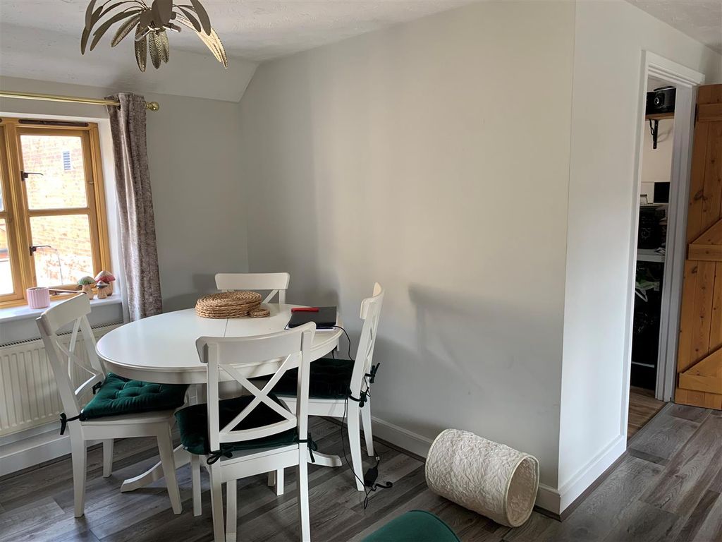 Property photo 2 of 10 Dining Area.Jpg