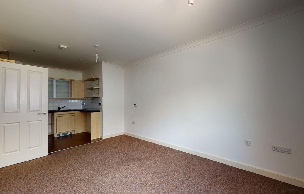 Property photo 2 of 7 Picture 2