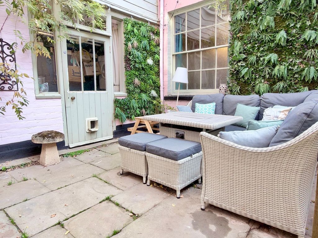 Property photo 2 of 15