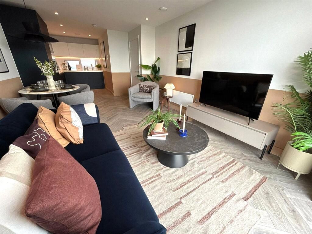 Property photo 1 of 6 2 Bed Flat To Rent Coverdale Road, London W12