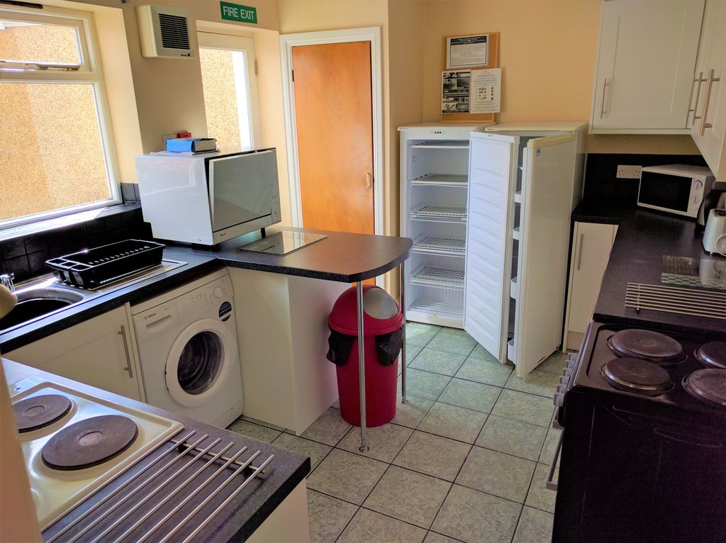 Property photo 1 of 7 Img_