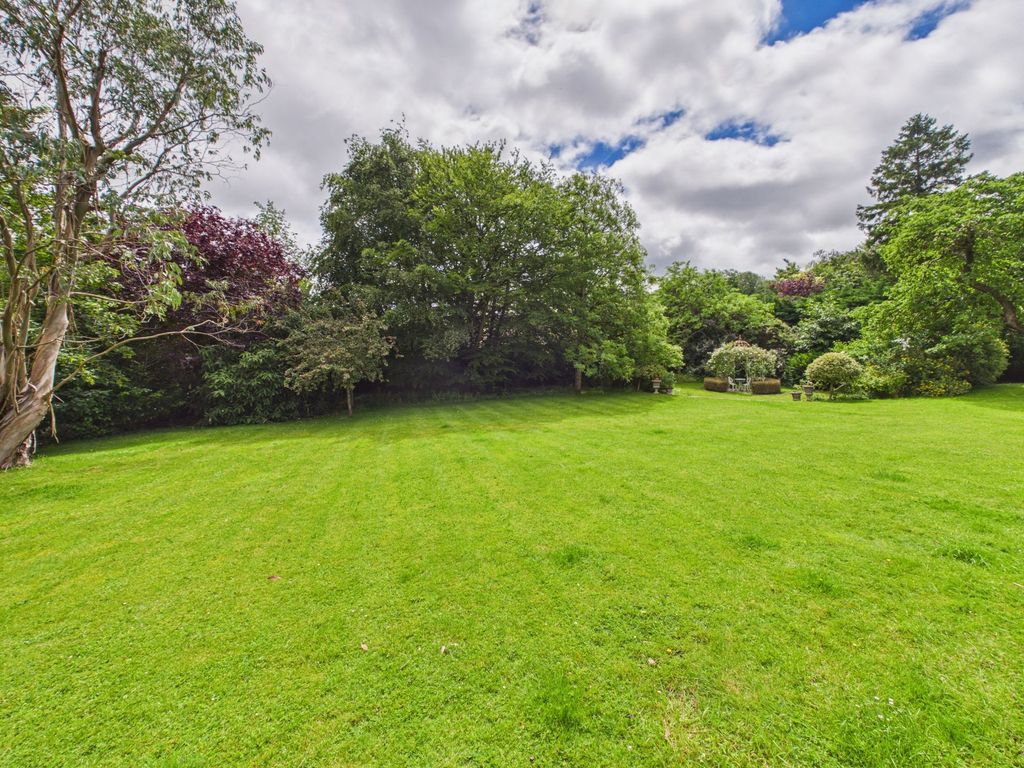 Property photo 2 of 24